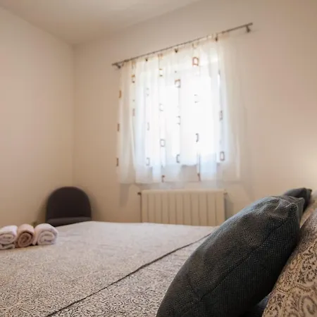 Domus - Free Private Parking Apartman *