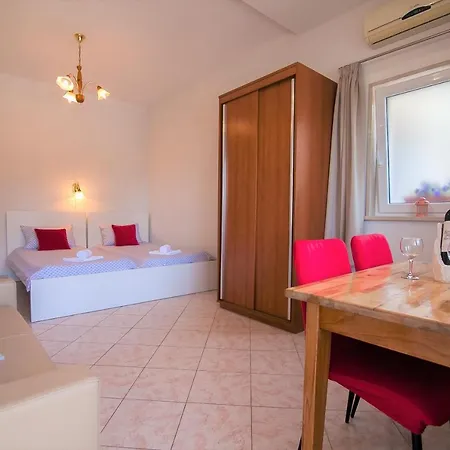 Apartman Domus - Free Private Parking *