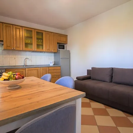 Apartman Domus - Free Private Parking Bol